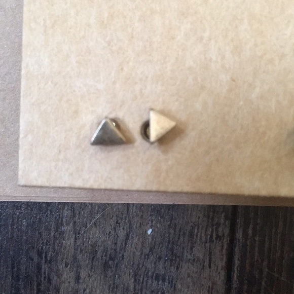 Urbanology Charm Necklace and Earring Set NWT - Picture 4 of 8